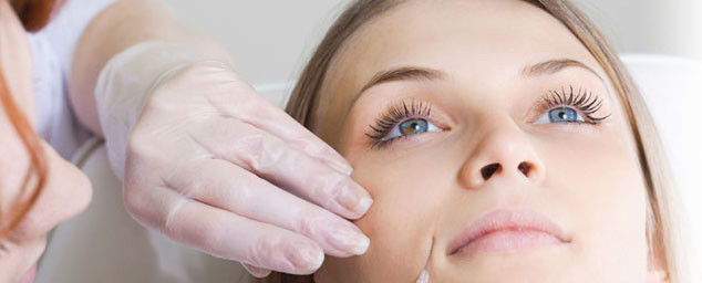 Punturine Viso (filler) con Acido Ialuronico
